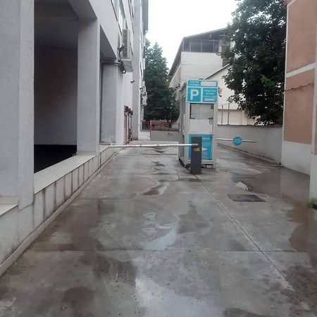 Iv2020 Apartment Skopje Bagian luar foto