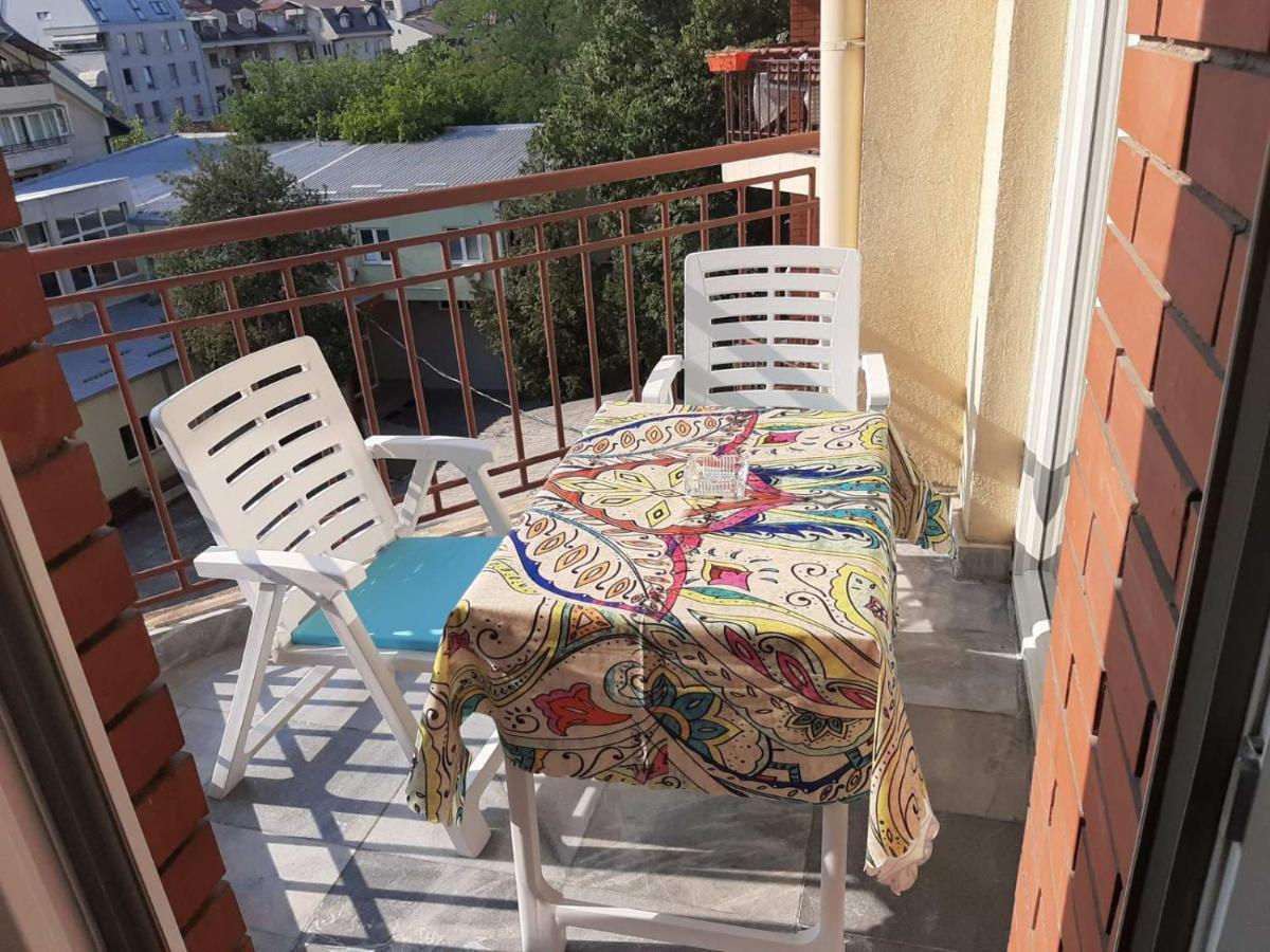 Iv2020 Apartment Skopje Bagian luar foto