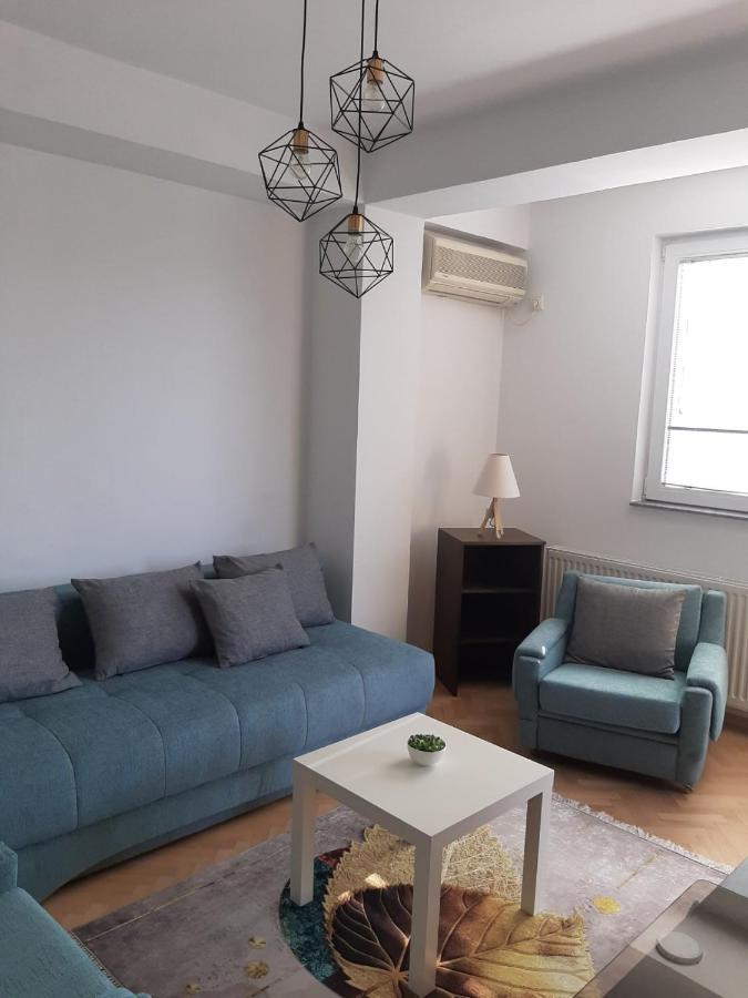 Iv2020 Apartment Skopje Bagian luar foto